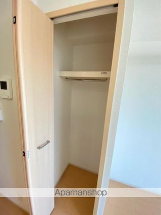 アーバンフラット六条Ⅲ[1LDK/43.4m2]の収納