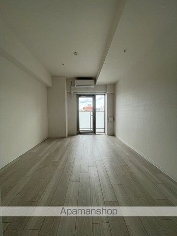 ALIVISドーム前の内装写真