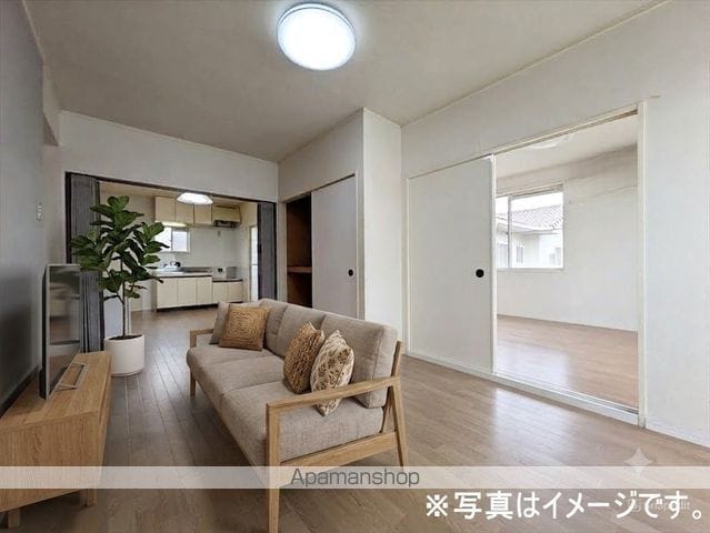 ロイヤルハイネス Dの内装写真