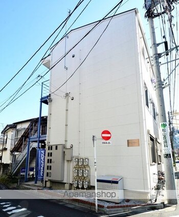 クレセント中野[1K/17.6m2]の外観10
