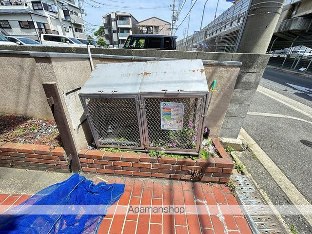 樋口マンションの玄関写真