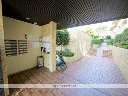 密柑山セピアコート[3LDK/80.11m2]の共用部7