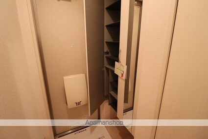 ベル・アジュール　Ｂ棟[1LDK/45.18m2]の玄関