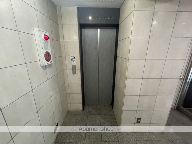PERFECT LIFE新大阪の玄関写真