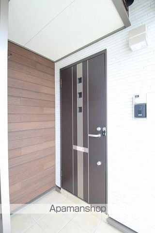 ステラ中島の玄関写真