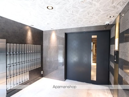 ＳーＲＥＳＩＤＥＮＣＥ鶴舞駅前[1K/24.4m2]のエントランス1