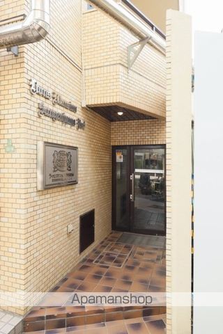 ライオンズマンシヨン三軒茶屋第6の玄関写真
