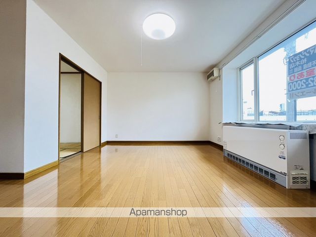 ルーエンIIの内装写真