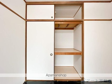 門屋マンション[3LDK/59.85m2]の収納