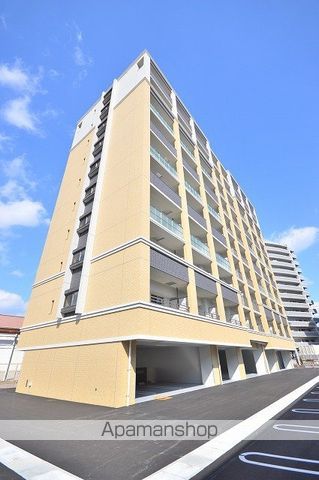 ラウレア Kの玄関写真