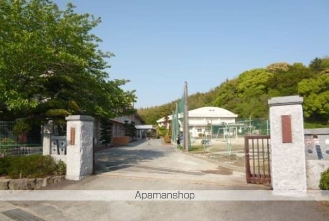 ビレッジハウス下広川一号棟の周辺写真
