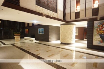 ロイヤルパークスＥＲ万代[2LDK/64.72m2]の内装1