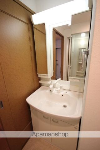 グラビスコート白島の内装写真