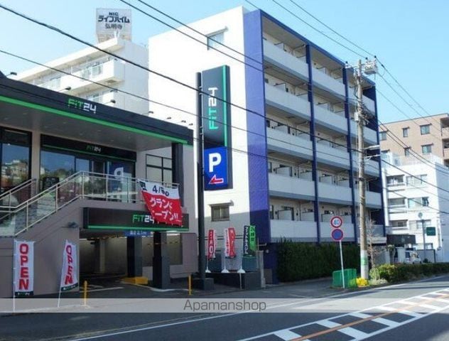 HUMAN RESIDENCEの外観写真