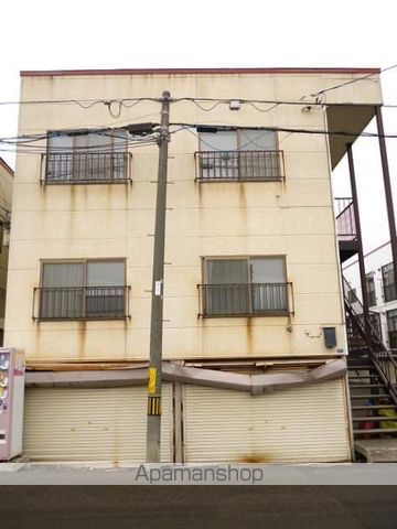5条マンションA棟の外観写真
