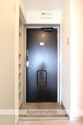 第１０成田マンション[1K/25.65m2]の玄関