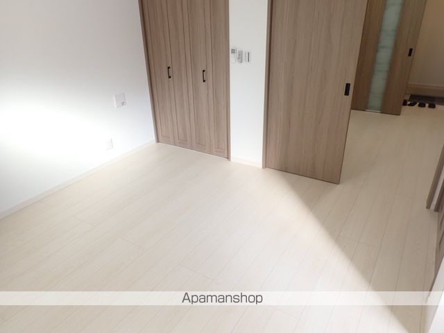 SEESAW小路町の内装写真