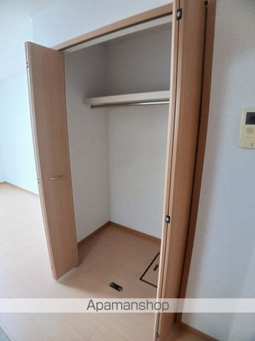 プラダ グレイスの内装写真