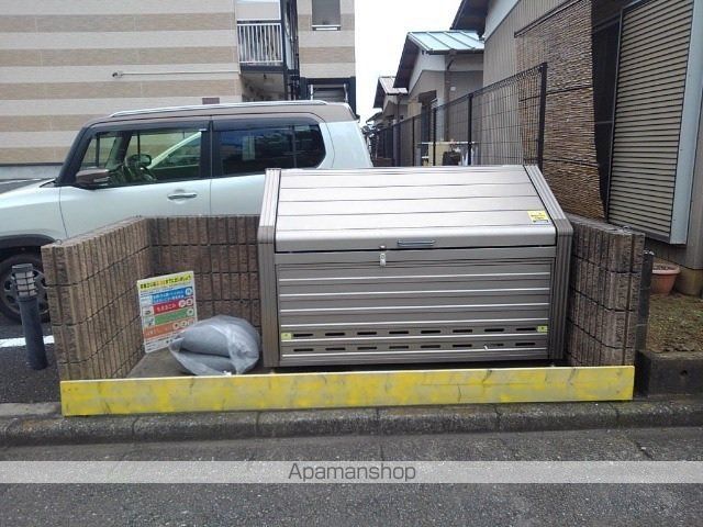 レオパレス鳶尾の外観写真