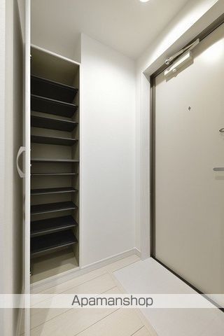 ティーダIの内装写真