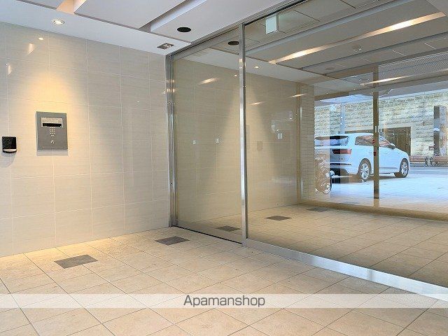 アーバネックスSHINSAIBASHI IIの玄関写真