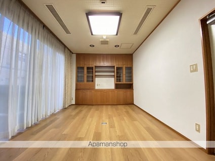 メゾン大岡[4LDK/124.36m2]のリビング・居間