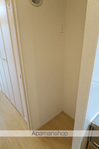 ゴールイン岸城の内装写真