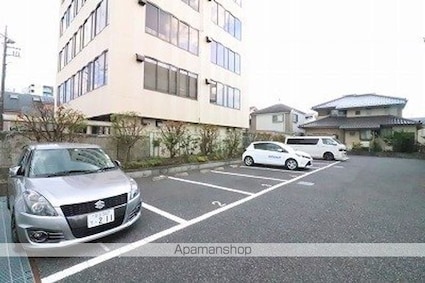 レオネクストコスモス[1K/26.08m2]の駐車場