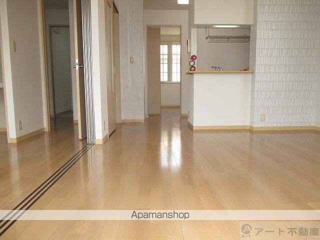 プロヴァンスガーデン A棟の内装写真