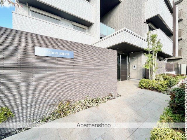 クレアシオン武庫之荘の玄関写真