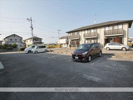 ウィンディア辻[2LDK/52.66m2]の駐車場2