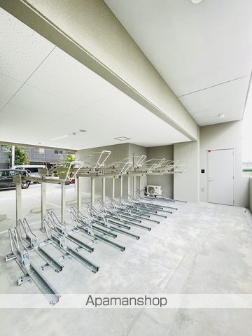 ディアレイシャス東別院IVの玄関写真