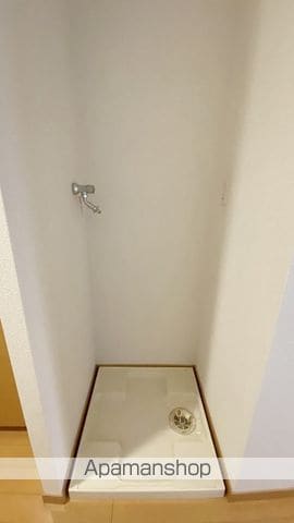 リビンコートSTUDIO富田町の内装写真