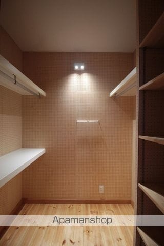 ドヌール諏訪の内装写真