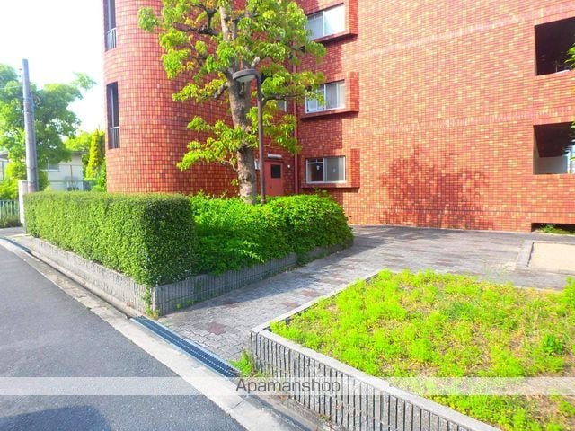 BELONG枚方東1番館の玄関写真