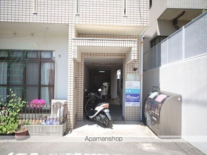 香川県高松市番町３丁目[1K/24m2]のエントランス