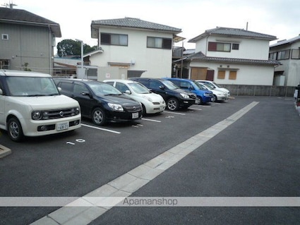 シャリテ高橋川[1SLDK/58.2m2]の駐車場3