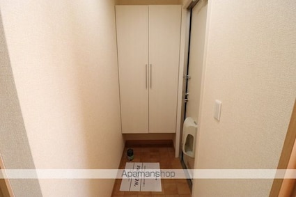 クリスタル　エトワール[3LDK/70.43m2]の玄関