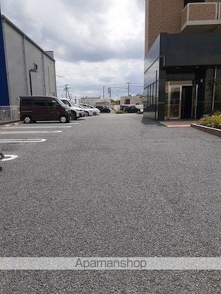 エクセレント・Ｔ[2LDK/61.52m2]の駐車場