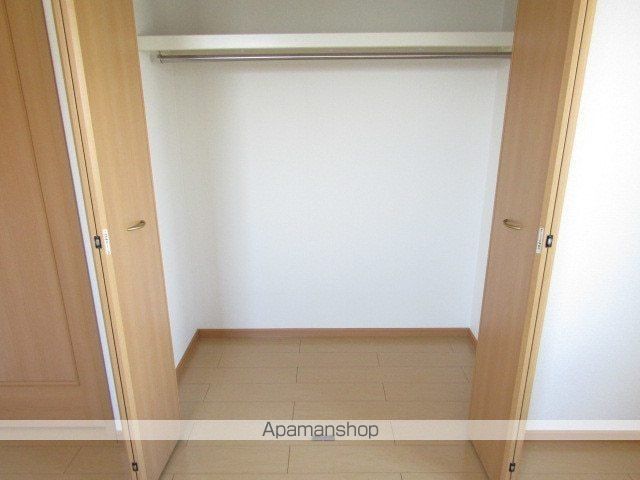 ジェネシスIの内装写真