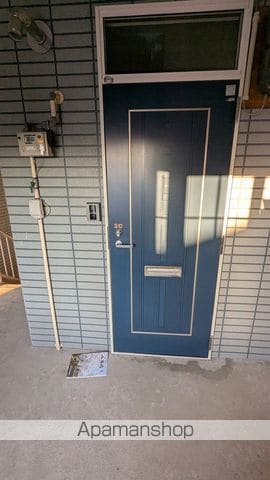 システムハイツフォレストの玄関写真