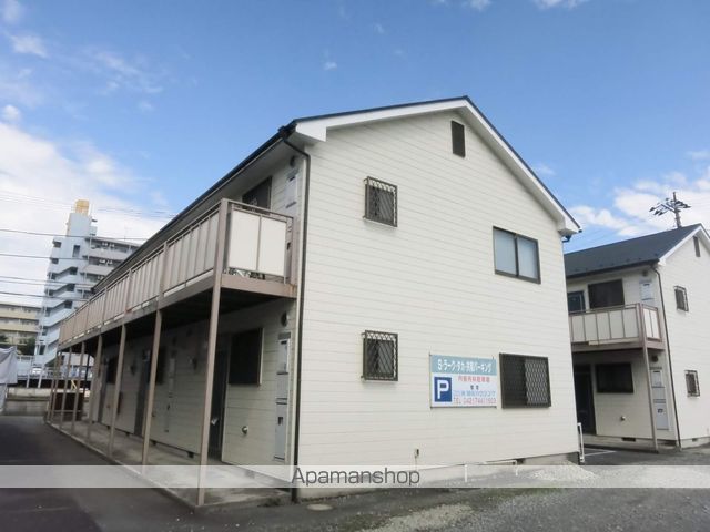 ラークタカ共和Bの外観写真