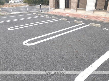 サンヴェール茂原Ｃ[1LDK/50.57m2]の駐車場