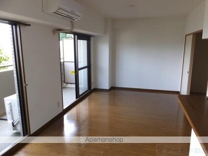 愛媛県松山市祝谷３丁目[3LDK/71.7m2]のリビング・居間