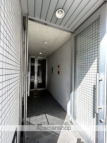 舟入かわばたビルの玄関写真