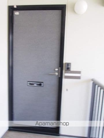 フレグランス高森ABの玄関写真