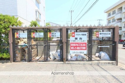 香川県高松市鶴市町[3DK/61.1m2]の共用部2