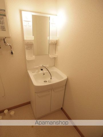 フロルドゥコルザIIの内装写真