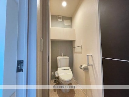 ラ・ポート・イースト[1LDK/42.13m2]のトイレ