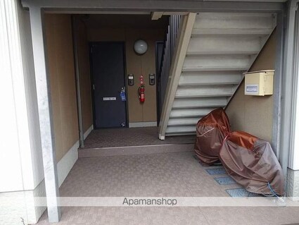 シャーメゾン・みさと[2LDK/53.28m2]のエントランス